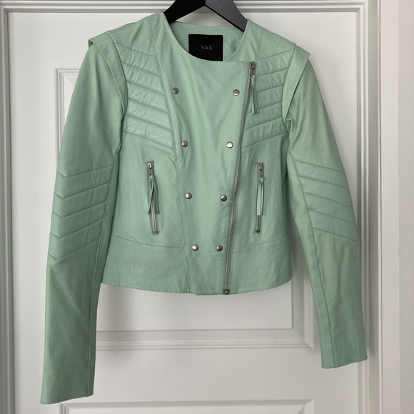 Leather moto jacket - Picture 3 of 3